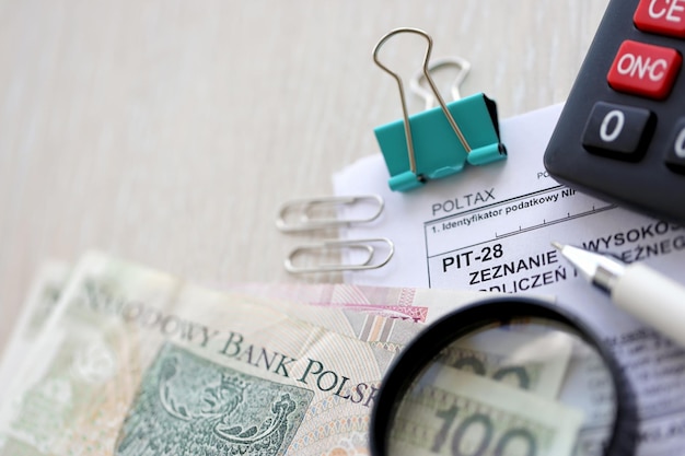 Czy komornik może zająć konto przy upadłości? Przewodnik po zasadach i ochronie dłużnika